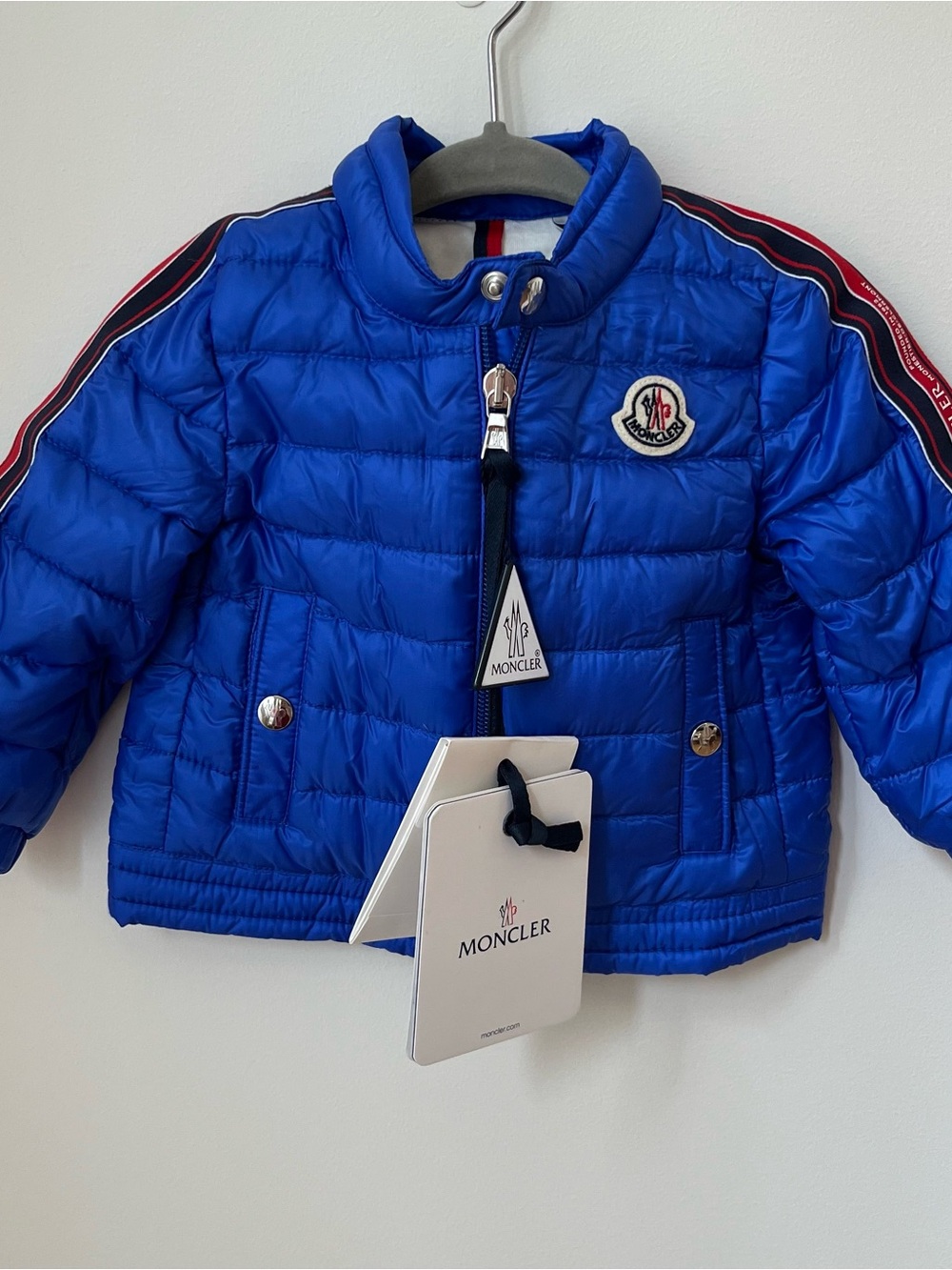 Moncler NWT Blue Down Puffer Jacket With Racing Stripes Baby Size 6-9 Months